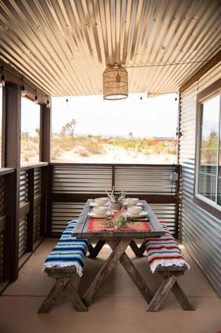 Cryptic Cabin-Tranquil Bohemian Getaway W/Hot Tub Yucca Valley Ngoại thất bức ảnh